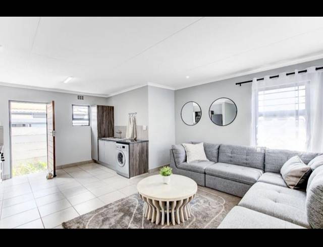 3 BEDROOM HOUSE FOR SALE IN FOURWAYS